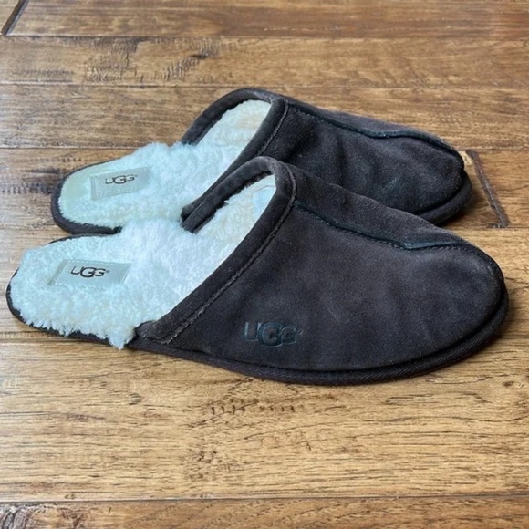 Ugg Scuff Slippers House Shoes Brown Suede Wool Shearling Lined Mens Size 10 - Picture 1 of 10